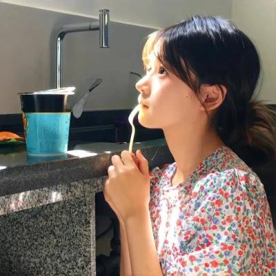 少年手指虎